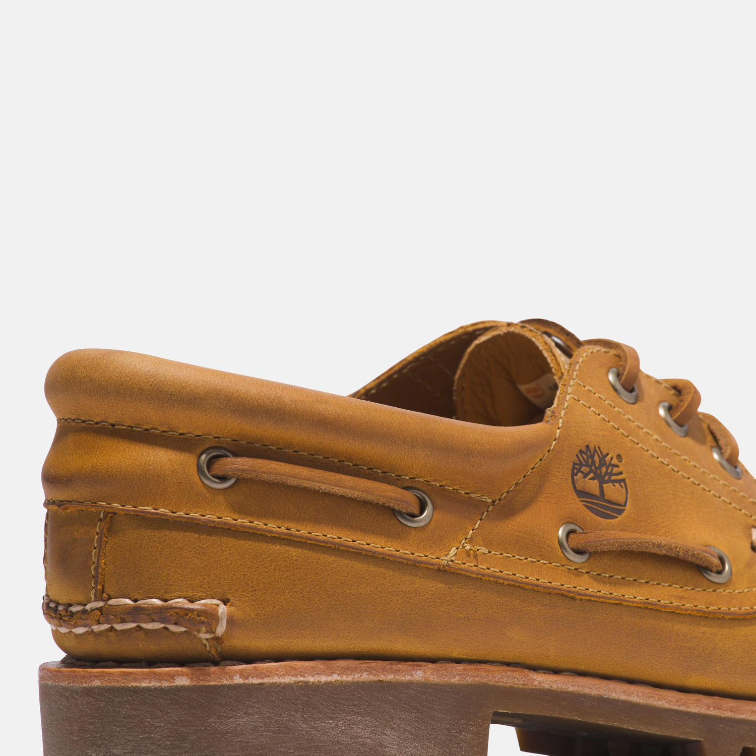 メンズ スリーアイ ラグ ハンドソーン ボート シューズ - ウィート|TB0A5YWH|【Timberland公式通販】ティンバーランド オンラインショップ