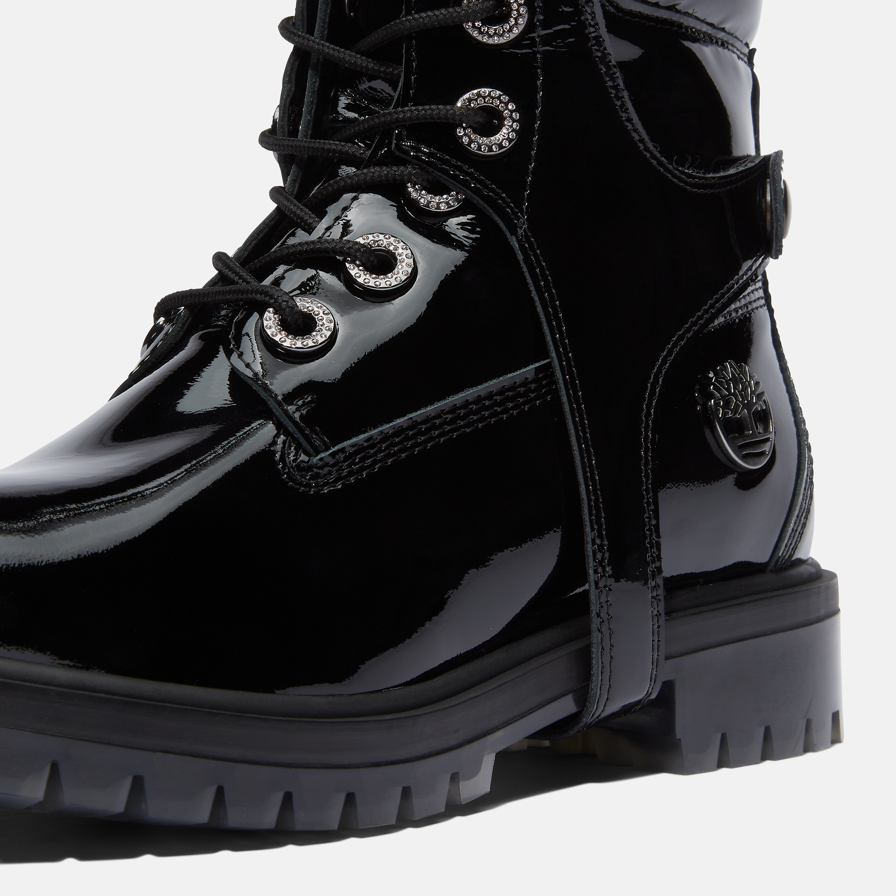 Jimmy Choo x Timberland】レディース ハーネス パテントレザー 6インチ ブーツ - ブラック |TB0A61BQ0011|【Timberland公式通販】ティンバーランドオンラインショップ