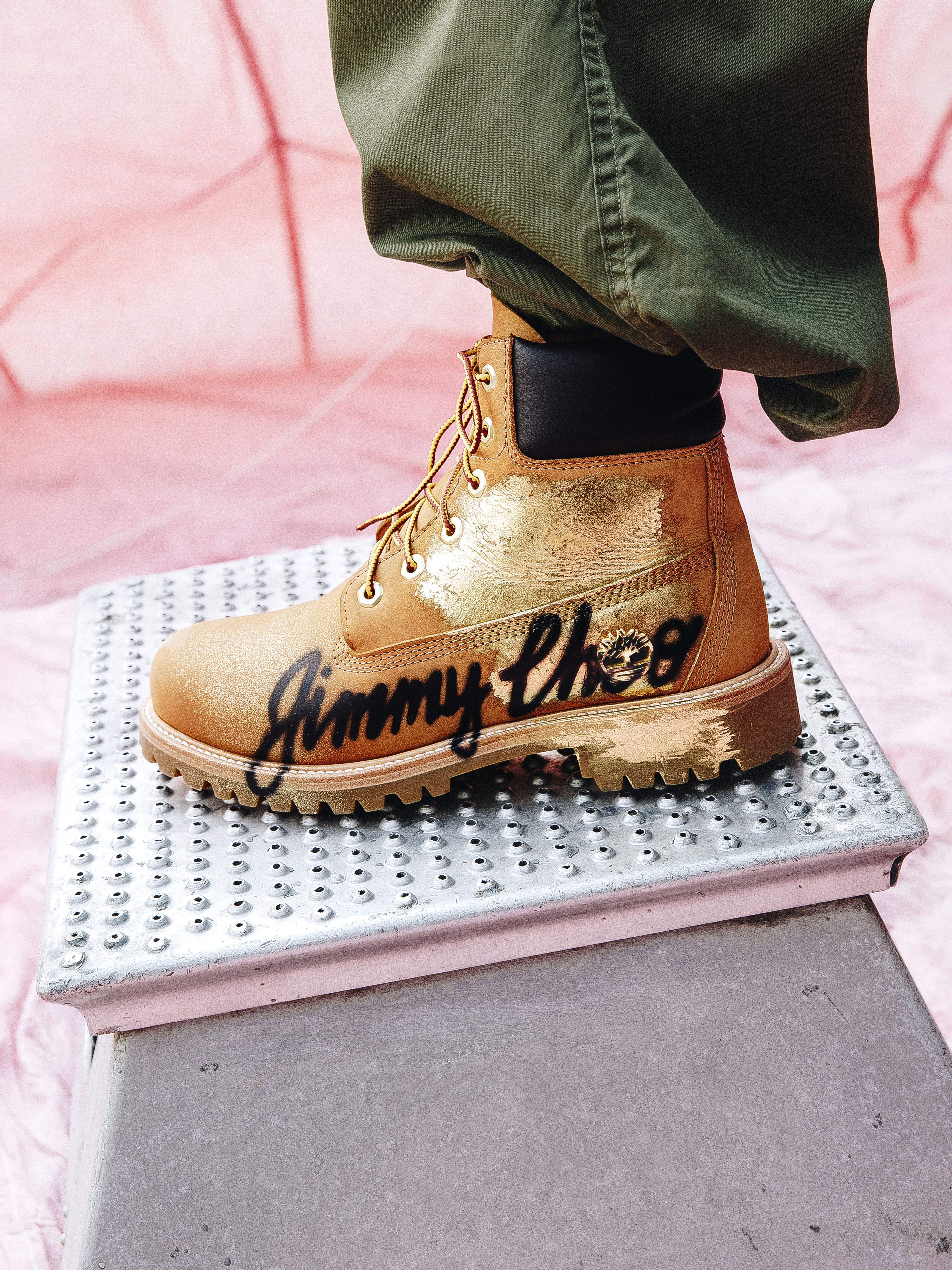 Jimmy Choo x Timberland】レディース 6インチ スプレー プリント ブーツ - ウィート/ゴールド|TB0A61NQ2311|【 Timberland公式通販】ティンバーランドオンラインショップ
